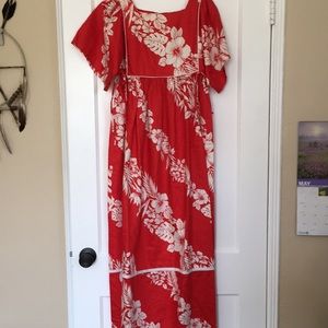 Vintage Hawaiian Muumuu Dress